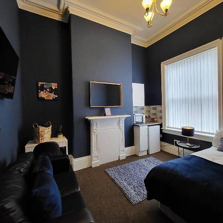 Large Digbeth Double Room Shared Bathroom Birmingham Ngoại thất bức ảnh