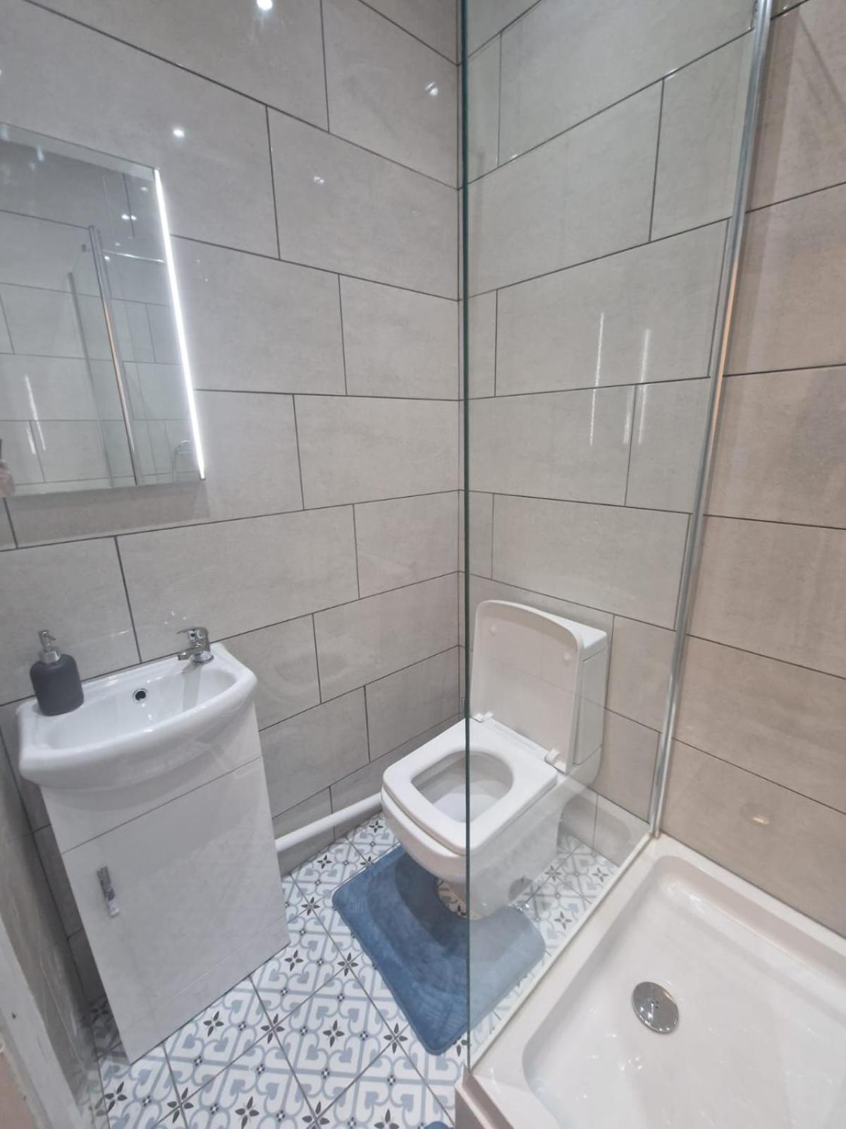 Large Digbeth Double Room Shared Bathroom Birmingham Ngoại thất bức ảnh